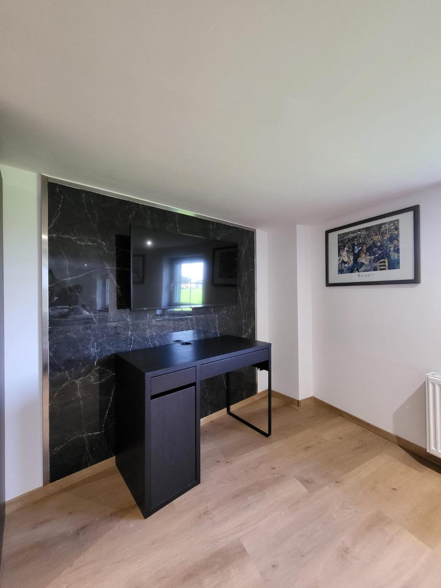 Ny-Golden Apartments-Dortmund Airport Eksteriør billede