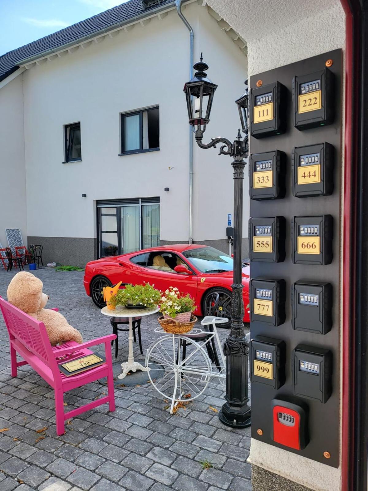 Ny-Golden Apartments-Dortmund Airport Eksteriør billede